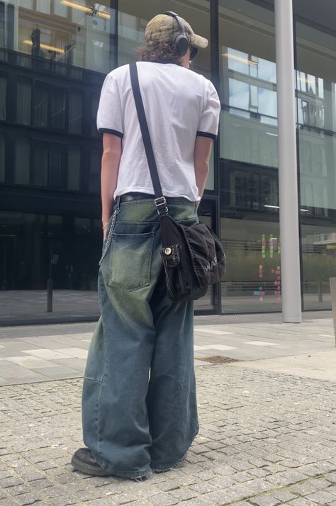 Jaded London Colossus Jeans Outfit, Jaded London Outfit Men, Outfits With Baggy Jeans Men, Jaden London Jeans, Super Baggy Jeans Outfit Men, Jaded London Jeans Outfit, Soft Outfits Men, Baggy Denim Jeans Outfit, Men Jeans Outfit