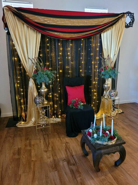 Yemeni Henna Party, Yemeni Decor, Yemeni Henna, Henna Party Dress, Yemeni Wedding, Nye Decor, Henna Day, Day Wedding Decor, Arabian Decor