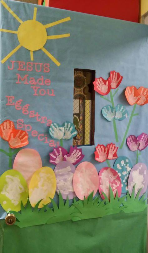 Easter Poster Board Ideas, Spring Bulletin Board Ideas For Preschool Christian, Spring Door Decorations For Preschool, Easter Daycare Door Ideas, Easter Preschool Bulletin Board Ideas, Easter Preschool Door Ideas, Easter Bulliten Boards, Christian Easter Door Decorations Classroom, Easter Doors For Classroom