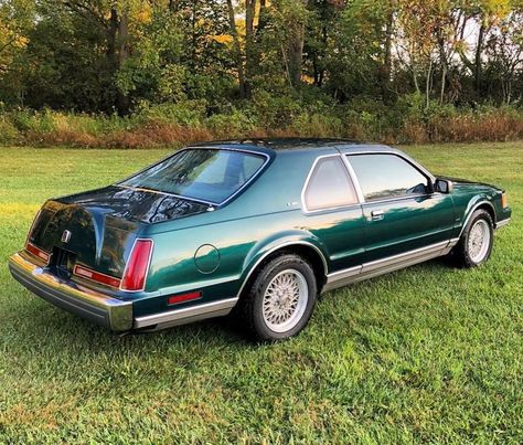 LincolnMotorCar Showcase on Instagram: “1992 Lincoln Mark VII LSC personal luxury automobile  #Lincoln #MarkVII #LSC #LincolnMarkVII #Mark7 #LincolnMark7 #LincolnMarkVIILSC…” Lincoln Cars, American Classic Cars, Lincoln Mercury, American Classic, Lincoln, Luxury Cars, Classic Cars, Ford, Bmw