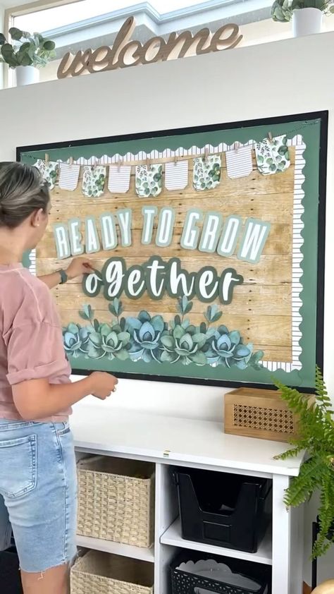 Outdoors Bulletin Board Ideas, Grass Wall Bulletin Board, Ready Set Grow Bulletin Board, Great Minds Grow Here Bulletin Board, Ready To Grow Together Bulletin Board, Greenery Bulletin Board Ideas, Ready To Grow Bulletin Boards, Ivy Classroom Decor, Nature Bulletin Boards Preschool