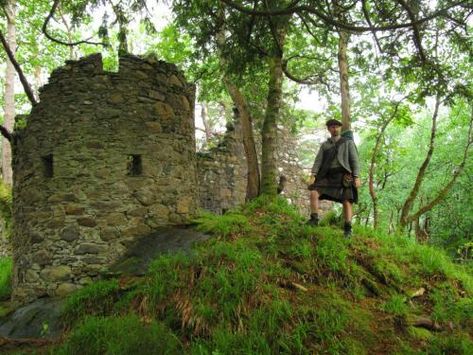 macfarlane tartan | Inveruglas MacFarlane castle ruins in 2009. Macfarlane Tartan, Loch Lomond Scotland, Arc Light, Scottish Castles, Loch Lomond, Castle Ruins, Scottish Clans, Europe Vacation, Scottish Heritage