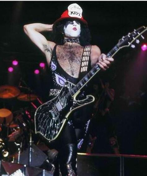 . Hot Metalheads, Banda Kiss, Eric Singer, Nfl Football 49ers, Vinnie Vincent, Kiss Images, Kiss Members, Eric Carr, Peter Criss