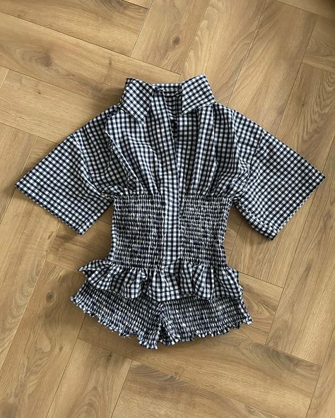 Aries Style, Navy Gingham, Polycotton Fabric, Fashion Project, Lookbook Outfits, Fashion Poses, Fashion Killa, Sewing Inspiration, Diy Clothes