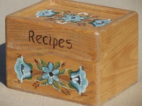 hand painted tole oak box, wooden recipe box full of vintage recipes cards Painted Recipe Box, Recipe Box Diy, Recipe Box Design, Recipes Cards, Recipe Card Boxes, Recipe Card Box, Vintage Recipe Box, Recipe Box Wooden, Hand Painted Wooden Box