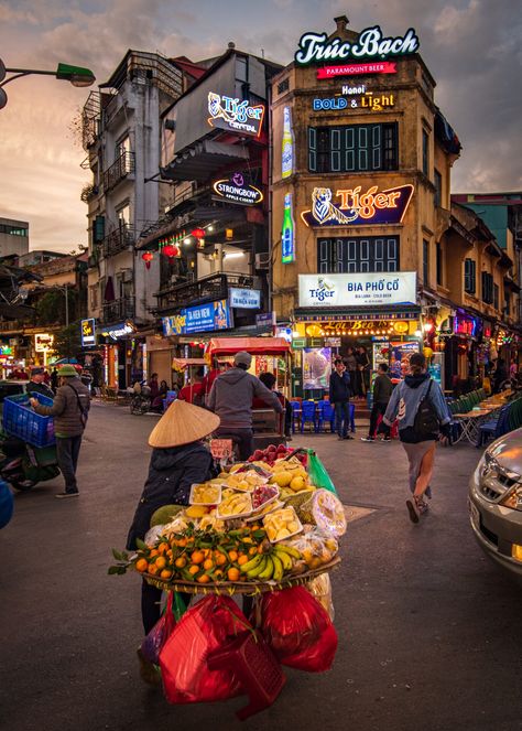 Is Hanoi worth visiting? Hanoi Travel, Vietnam Destinations, Hanoi Old Quarter, Vietnamese Pho, Sapa Vietnam, Vietnam Voyage, Vietnam Travel Guide, Africa Tour, Visit Vietnam