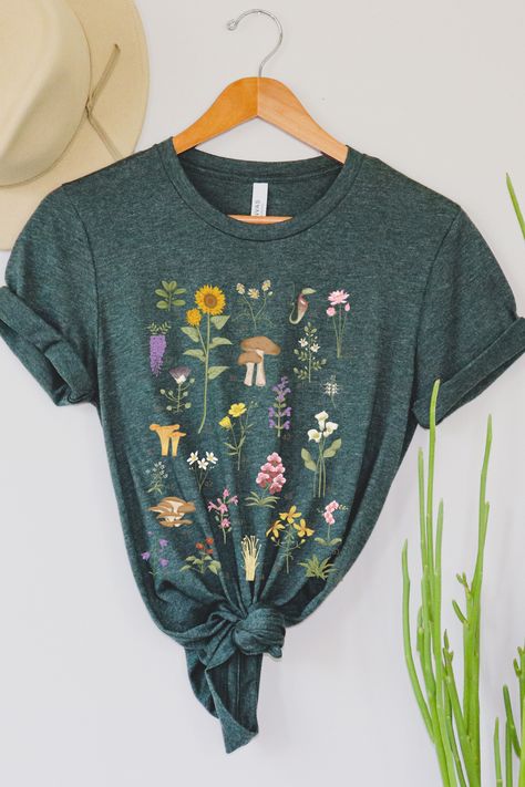 T shirt with vintage wildflower chart design Spring Cottagecore Shirt With Plant Print, Spring Cottagecore Shirt With Graphic Print, Cottagecore Graphic Tee, Cottagecore Printed Cotton T-shirt, Spring Cottagecore Printed T-shirt, Cottagecore Shirt, Fall Tee, Mix Style, Embroidery On Clothes