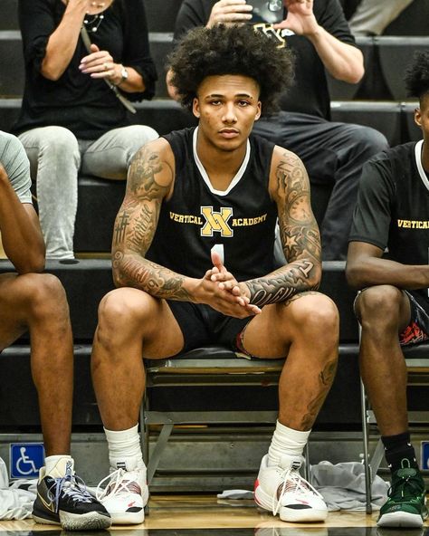 Mikey Williams Tattoo, Mikey Williams, Basketball Tattoos, Basketball Boys, Taper Fade Curly Hair, Amla Hair Oil, Afro Hairstyles Men, Mike Williams, Mens Volleyball