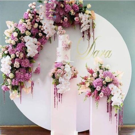 Flower Balloons Diy, Flower Backdrop Wedding, Wedding Backdrop Decorations, Wedding Arch Flowers, Diy Balloon Decorations, Wedding Photo Booth, Balloon Flowers, Balloon Diy, Wedding Background