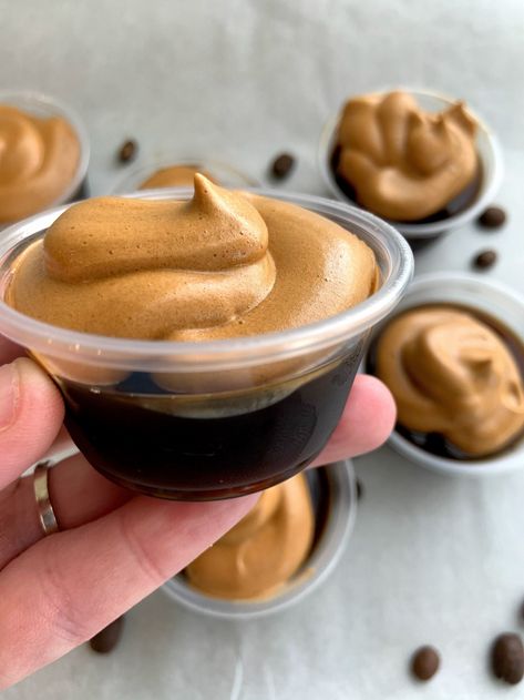 Kahlua Dalgona Coffee Jello Shots - My Mini Adventurer Kahlua Jello Shots, Coffee Shots Alcohol, Breakfast Jello Shots, Coffee Jello Shots, Ghee Coffee, Coffee Jello, Coffee Trends, Turkish Coffee Recipe, Coffee Macarons