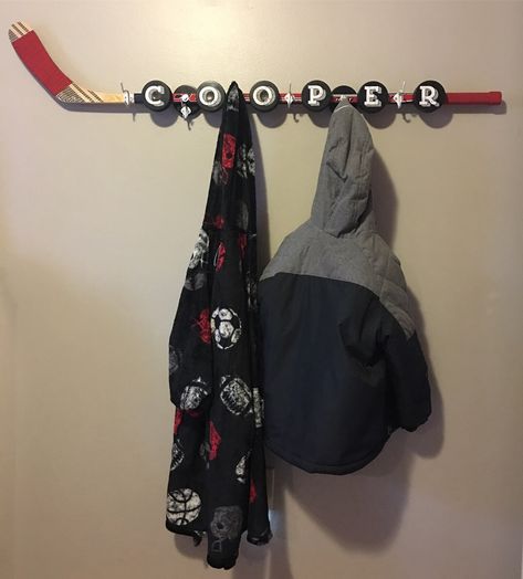 Hockey Stick Coat Rack Diy, Hockey Stick Coat Rack, Coat Hanger Diy, Hockey Stick Crafts, Refurbish Ideas, Diy Coat Rack, Bump Out, Hanger Diy, Hockey Sticks