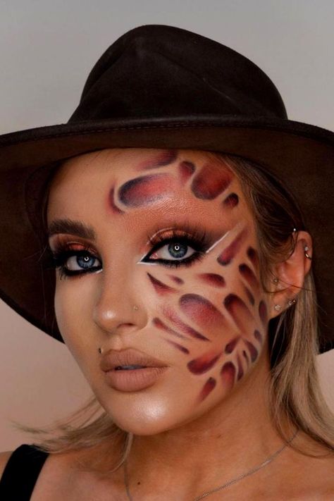 Freddy Krueger Makeup, Crazy Halloween Makeup, Simple Halloween Makeup, Creative Halloween Makeup, Kostuum Halloween, Holloween Makeup, Creepy Halloween Makeup, Cute Halloween Makeup, Halloween Makeup Diy