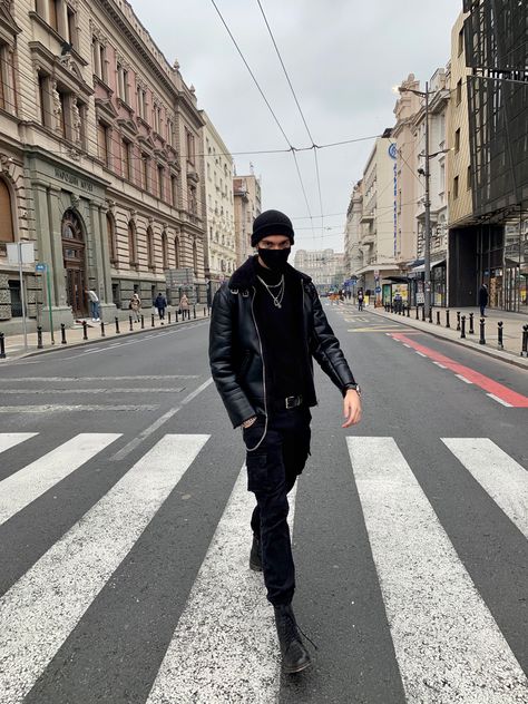 All black menswear streetstyle outfit in Belgrade, Serbia