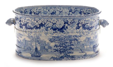 Blue And White Footbath, English Scenery, French Design Style, Williamsburg Christmas, Autumn Country, Blue And White Dinnerware, Chinoiserie Decor, Porcelain Planter, Chinoiserie Decorating