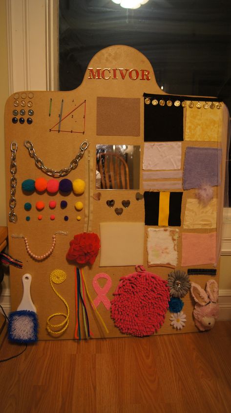 Homemade Sensory Board!! Magnets, Snaps, Velcro, Textures, Zipper, Etc. Homemade Sensory, Sensory Regulation, Baby Sensory Board, Diy Sensory Board, Diy Sensory, Sensory Wall, Texture Board, Sensory Board, Sensory Boards