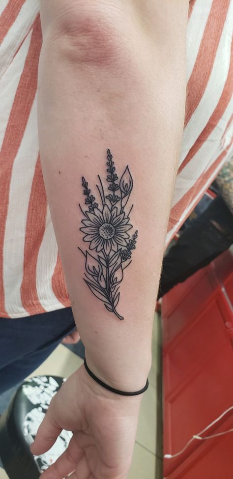 Flower Tricep Tattoo Women, Underside Forearm Tattoo, Sunflower Tattoo Forearm Simple, Posterior Forearm Tattoo, Outer Forearm Flower Tattoo, Flower Tattoos Bicep, Self Healing Tattoo Ideas Forearm, Under Forearm Tattoo, Lower Arm Tattoos For Women Simple