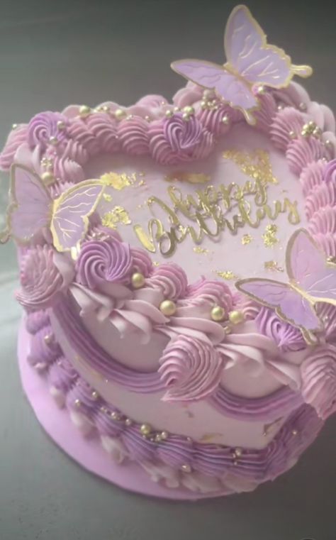 Cakes Videos, Heart Shaped Birthday Cake, Comic Cake, Amazing Cake Decorating, 19th Birthday Cakes, Heart Birthday Cake, Purple Cakes Birthday, 17 Birthday Cake, 25th Birthday Cakes