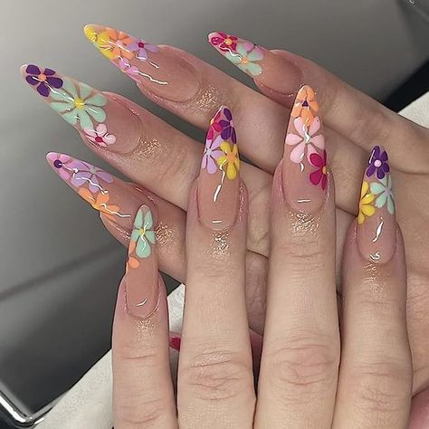 Unghie Sfumate, Kutek Disney, Fake Nails Long, Manikur Kuku, Manicure Diy, Flower Nail Designs, Fake Nails With Glue, Nagel Inspo, Floral Nails