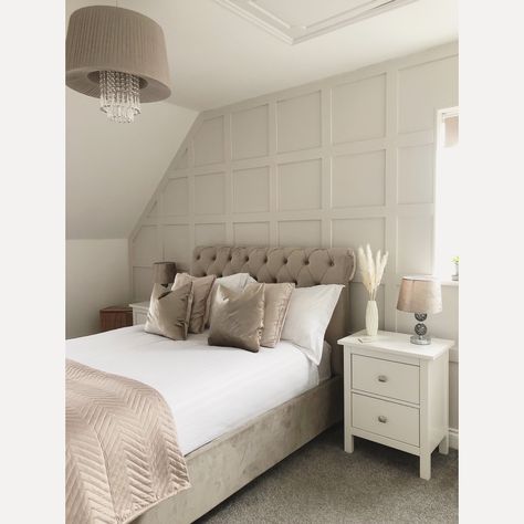 Panelled Walls Bedroom, Panelled Bedroom, Cream Bedroom Ideas, Cream Bedroom, Cream Bedrooms, Cosy Bedroom, Beige Bedroom, Dreams Beds, Farrow And Ball