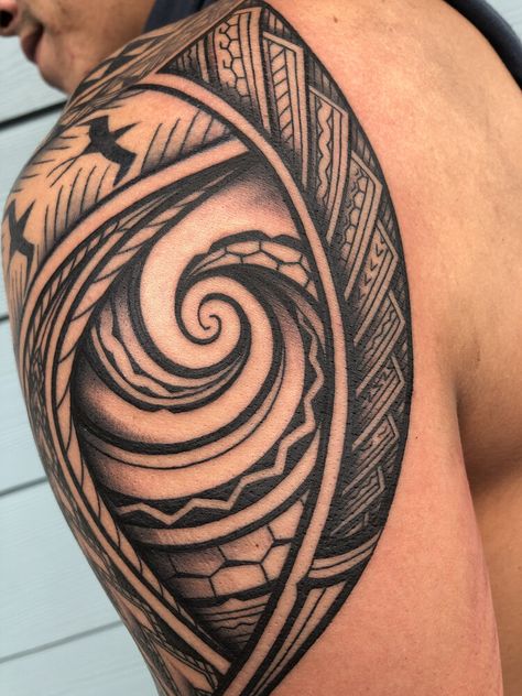 Maori Wave Tattoo, Polynesian Wave Tattoo, Hawaiian Men Tattoos, Seagull Drawing, Polynesian Water Tattoo, Ocean Wave Tattoo, Polynesian Tattoo Sleeve, Hawaii Tattoo, Octopus Tattoo Sleeve