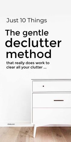 Declutter Method, Declutter Bedroom, Minimize Clutter, Decluttering Inspiration, Clutter Control, Declutter Home, Declutter Challenge, Decluttering Tips, Getting Rid Of Clutter