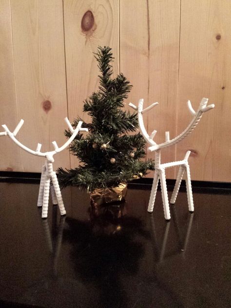 4 in rebar reindeer Christmas Welding Projects Gift Ideas, Welded Christmas Decor, Rebar Crafts, Rebar Christmas Tree, Rebar Reindeer, Rebar Projects, Western Christmas Decorations, Cool Welding Projects, Christmas Angel Crafts