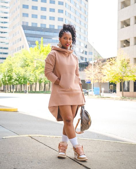 Hey Gurl… 🎉It’s HBCU Homecoming time! ✨I got outfit ideas for you this week… so get ready, Gurl! 😍 Look 1 & 2- Rocking this hoodie dress with sneakers or heels? You can’t go wrong either way! 🤷🏽‍♀️✨ Run to my stories to tap for all deets! Sweenee Style Blog link also in bio! ❤️ 📸 @throughdemis_.lens Braids: @ilovebrittbraids 🩷🩷 #blackexcellence #hbcuhomecoming #hbcuhomecoming2024 #hbcu Sweater Dress With Sneakers, Hbcu Homecoming, Sweenee Style, Fall Swags, Run With Me, Drop Top, Black Excellence, Style Blog, Hoodie Dress