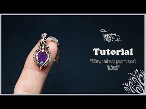 Mini pendant tutorial with micro stone setting - 'Litill' - YouTube Stone Wrapping Tutorial, Lapidary Art, Wire Weaving Tutorial, Diy Jewelry Making Tutorials, Wire Tutorials, Wire Wrapped Stone Jewelry, Wire Wrap Jewelry Designs, Wire Wrapped Jewelry Diy, Wire Jewellery