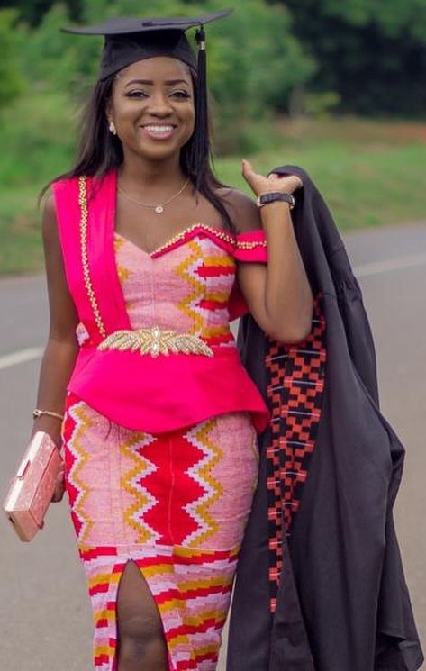 Goba Kente, Styles For Graduation, Kente Dress, African Lace Styles, Ankara Dress Styles, Dresses African, Best African Dresses, Kente Styles, African Dresses Modern