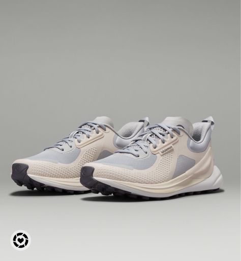 Lululemon Shoes, Womens Workout Shoes, Lululemon Running Shorts, Wishlist Ideas, Lululemon Running, Black And White Sneakers, White Sneakers Women, Workout Shoes, Soccer Mom