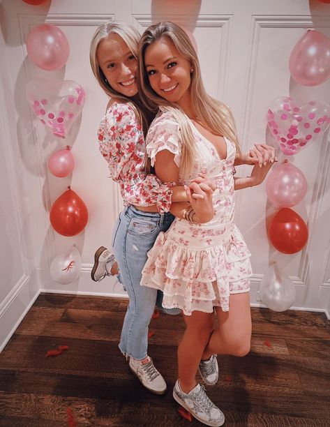 Preppy Galentines Party, Preppy Valentine’s Day Outfit, Valentines Brunch Outfit, Galentines Fit, Galentines Party Outfits, Preppy Valentines Day, Preppy Valentines, City Winter Outfit, Gals Night