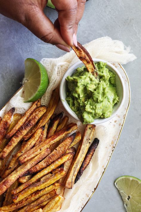 Plantain Fries, Baked Plantains, Oven Baked Fries, Plantain Recipes, Good Carbs, Plantain Chips, Plantains Fried, Baked Fries, Food Categories