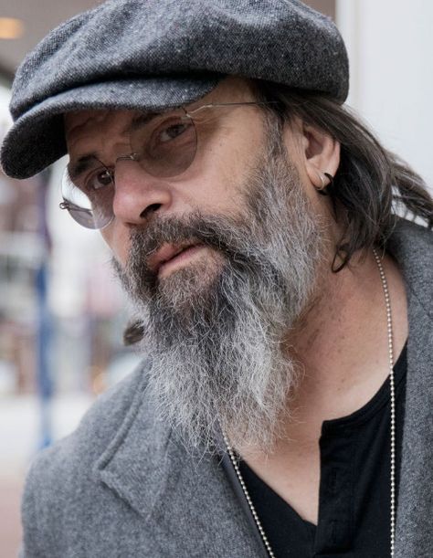 steve earle Steve Earle, Rock And Roll Girl, Singer Song, Outlaw Country, Singer Songwriter, Country Music, Rock N Roll, Singers, Writers