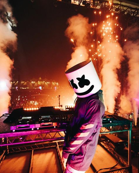 Marshmello Face, Marshmallow Pictures, Marshmello Dj, Marshmello Wallpapers, Murugan Wallpapers, Edm Dj, Joker Hd Wallpaper, Dj Images Hd, Lord Murugan Wallpapers