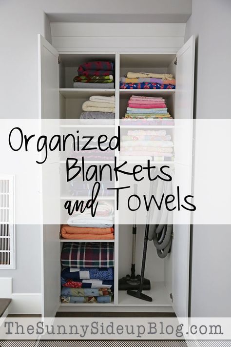 This guide for Organizing Blankets and Towels is sure to inspire you to tackle the little projects this weekend! Your home will be tidy and clean in no time. Duvet Storage Ideas, Organizing Blankets In Closet, Organizing Blankets, Wooden Closet Shelves, Declutter Clothes, Office Closet Ideas, Tiny Bungalow, Craft Closet Organization, Closet Organisation