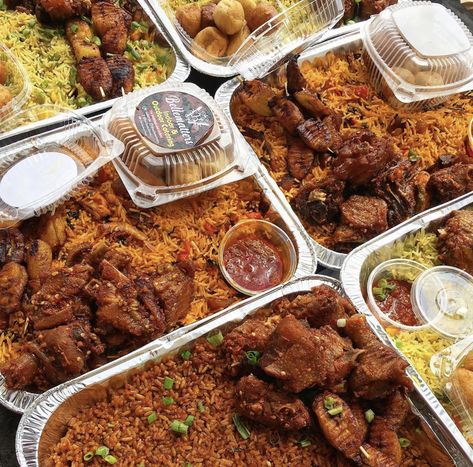 Nigerian Food Platters, Vegetarian Nigerian Food, Nigerian Food Tray, Party Jollof Rice Nigerian, Nigeria Restaurant Food, African Recipes Nigerian Food, Jollof Rice, Nigerian Food, Catering Companies