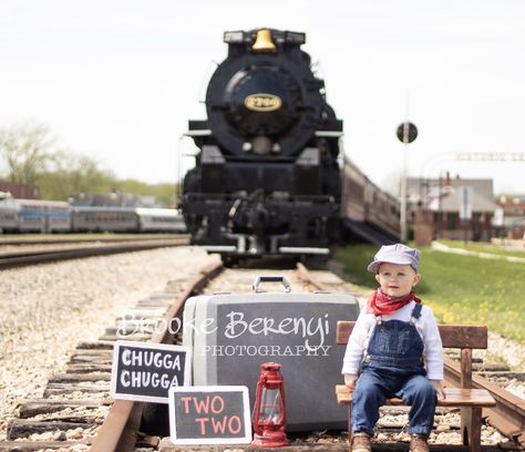 2nd birthday train theme photo shoot! NOT on an active track, this was at a museum and we had permission! Birthday Train Theme, Babies Photoshoot, Train Birthday Theme, Chugga Chugga Two Two, Birthday Twins, Train Museum, Easter Photography, Two Two, Train Theme