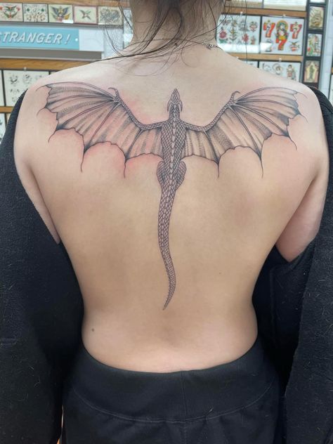 Dragon Tattoo In Back, Dragon Upper Back Tattoo, Dragon Wings Back Tattoo Women, Flying Dragon Back Tattoo, Dragon Wing Tattoo On Back, Syrax Dragon Tattoo, Dragon Wing Back Tattoo, Dragon Wings Back Tattoo, Dragon Wings Tattoo On Back