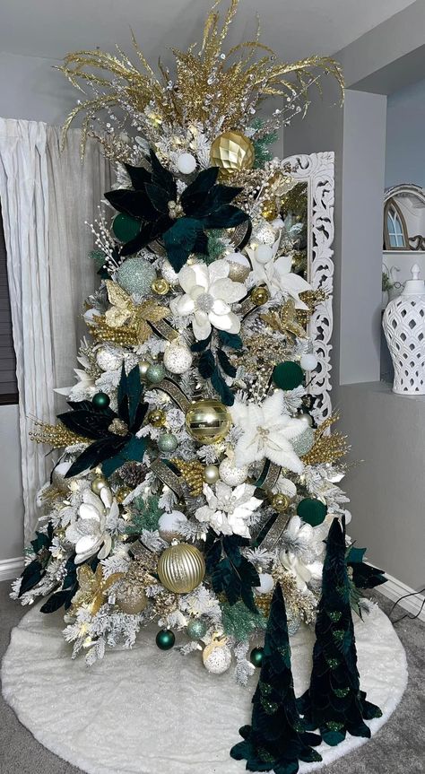 Green And Gold Xmas Tree, Green White Gold Christmas Tree, Green Gold White Christmas Tree, Silver Gold Green Christmas Tree, Gold Silver Green Christmas Tree, Green Gold And Cream Christmas Tree, White Green And Gold Christmas Decor, Green Gold And White Christmas Tree, Emerald Green And Gold Christmas Decor