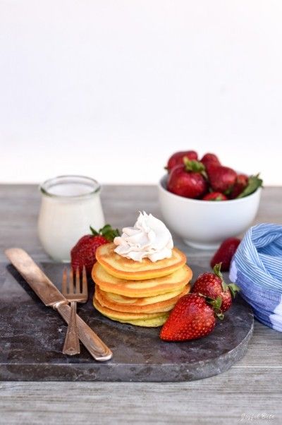 Paleo Pancakes for One Small Pancake Recipe, Small Batch Pancake Recipe, Pancakes For One, Paleo Pancakes, Birthday Breakfast, My Plate, Pancakes Ingredients, Paleo Breakfast, Hiccup