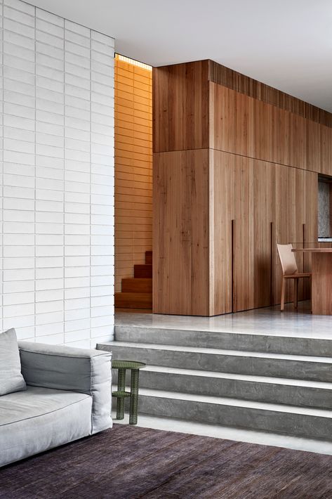 Edsall Street by Ritz&Ghougassian-The Armadillo & Co Series-Collection - The Local Project Ritz And Ghougassian, Timber Screens Interior, Interior Timber Cladding, Mass Timber Interior, Wood Slat Architecture, Brisbane Architecture Residential, Facades, Timber Battens, Victorian Cottage