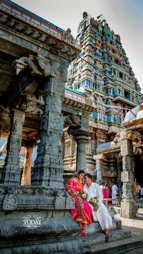 Temple wedding tamilnadu traditional photo TODAY PHOTOS COIMBATORE Temple Marriage Pictures, Tamil Temple Wedding, Temple Wedding Indian, South Indian Temple Wedding, Tamil Wedding Photos, Temple Couple, Temple Poses, Tamil Wedding Photography, Temple Shoot