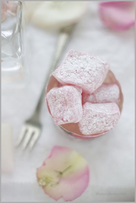 Homemade Rose Water, Edible Flowers Recipes, Turkish Delights, Rose Recipes, Oreo Truffles, Sweet Pastries, Flower Food, Turkish Delight, Water Recipes