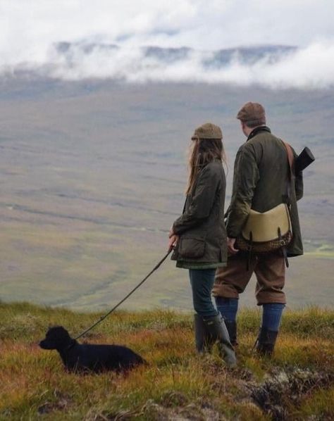 English Hunting Aesthetic, British Guy Aesthetic, Roxy Morton, British Countryside Aesthetic, English Countryside Fashion, English Countryside Aesthetic, Countryside Outfit, Old English Style, Countryside Fashion