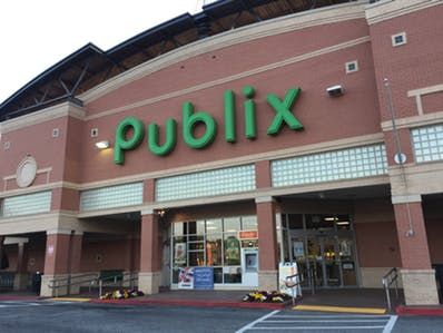 10 Reasons Publix Is the Best Grocery Store Ever | Kitchn Publix Grocery, Publix Store, Food Bank Donations, Jiro Dreams Of Sushi, Ham And Cheese Croissant, Florida High School, Keto Shopping List, Salmon Potato, Waffle Cookies