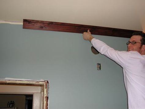 easy craftsman crown Rustic Crown Molding, Ceiling Trim Ideas, Trim Molding Ideas, Simple Crown Molding, Pine Ceiling, Apartment Front Doors, Airbnb Interior, Treehouse Airbnb, Simple Crown