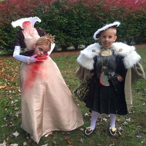 Best Kids Costumes, Most Creative Halloween Costumes, Best Halloween Costumes Ever, Full Body Costumes, Hallowen Costume, Halloween 2015, Henry Viii, Group Halloween Costumes, Anne Boleyn