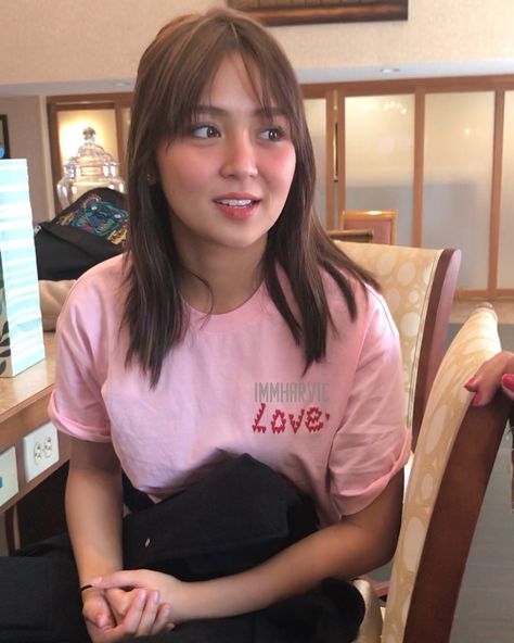 Kathryn Bernardo Kathryn Bernardo Hairstyle, Shoulder Bob, Kathryn Bernardo, Brown Balayage, Hair Appointment, Wispy Bangs, Makeup Looks Tutorial, Short Hair With Bangs, True Beauty