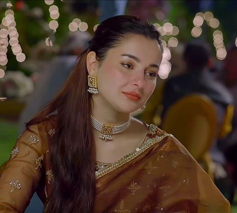 Wedding Jewellery Designs, Hania Amir, Latest Bridal Dresses, Fancy Sarees Party Wear, Pakistani Wedding Outfits, Pakistani Fashion Party Wear, Indian Wedding Wear, Simple Pakistani Dresses, Bridal Dress Design