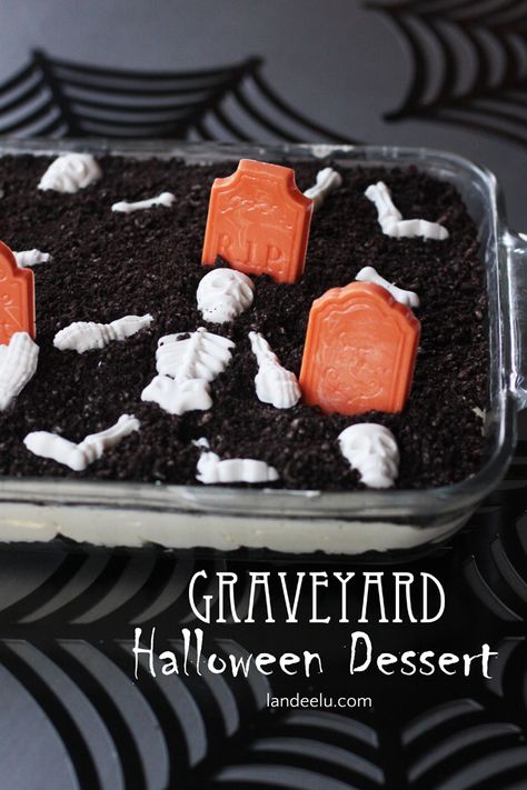 Graveyard Dessert Perfect For Halloween | Eighteen25 Graveyard Dessert, Scary Halloween Food, Graveyard Halloween, Halloween Oreos, Halloween Food Desserts, Halloween Dessert, Halloween Graveyard, Halloween Goodies, Halloween Desserts